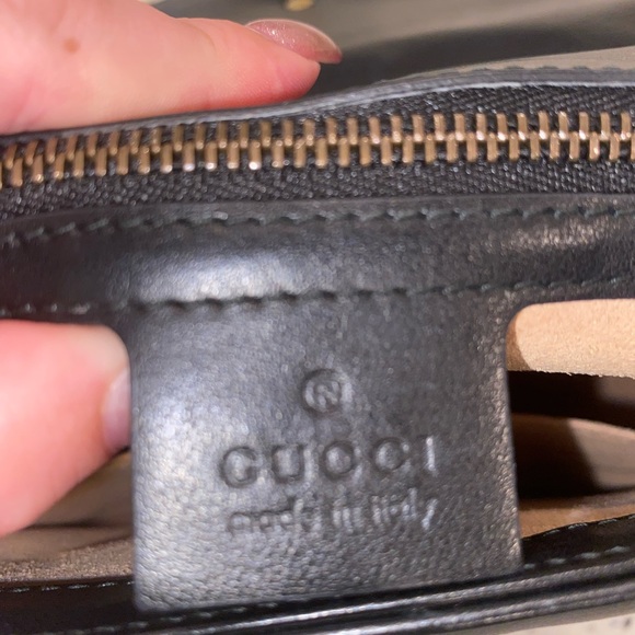 ✨Authentic Gucci GG Marmont Medium Shoulder Bag✨ - Picture 11 of 16